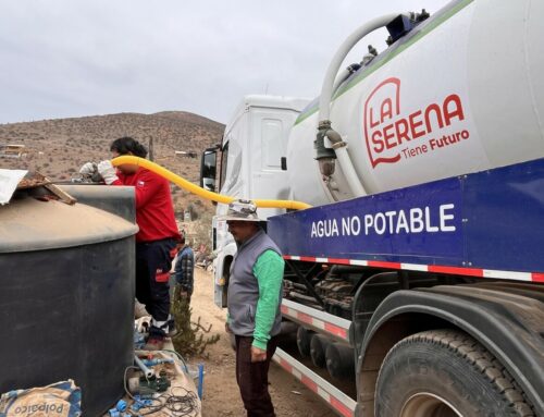 Crianceros caprinos y avícolas reciben beneficio de agua productiva para enfrentar sequía